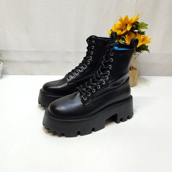 Steve Madden Maddox Platform Block Moto Combat Boot Size 8M Lace-Up Side Zipper - Picture 2 of 8